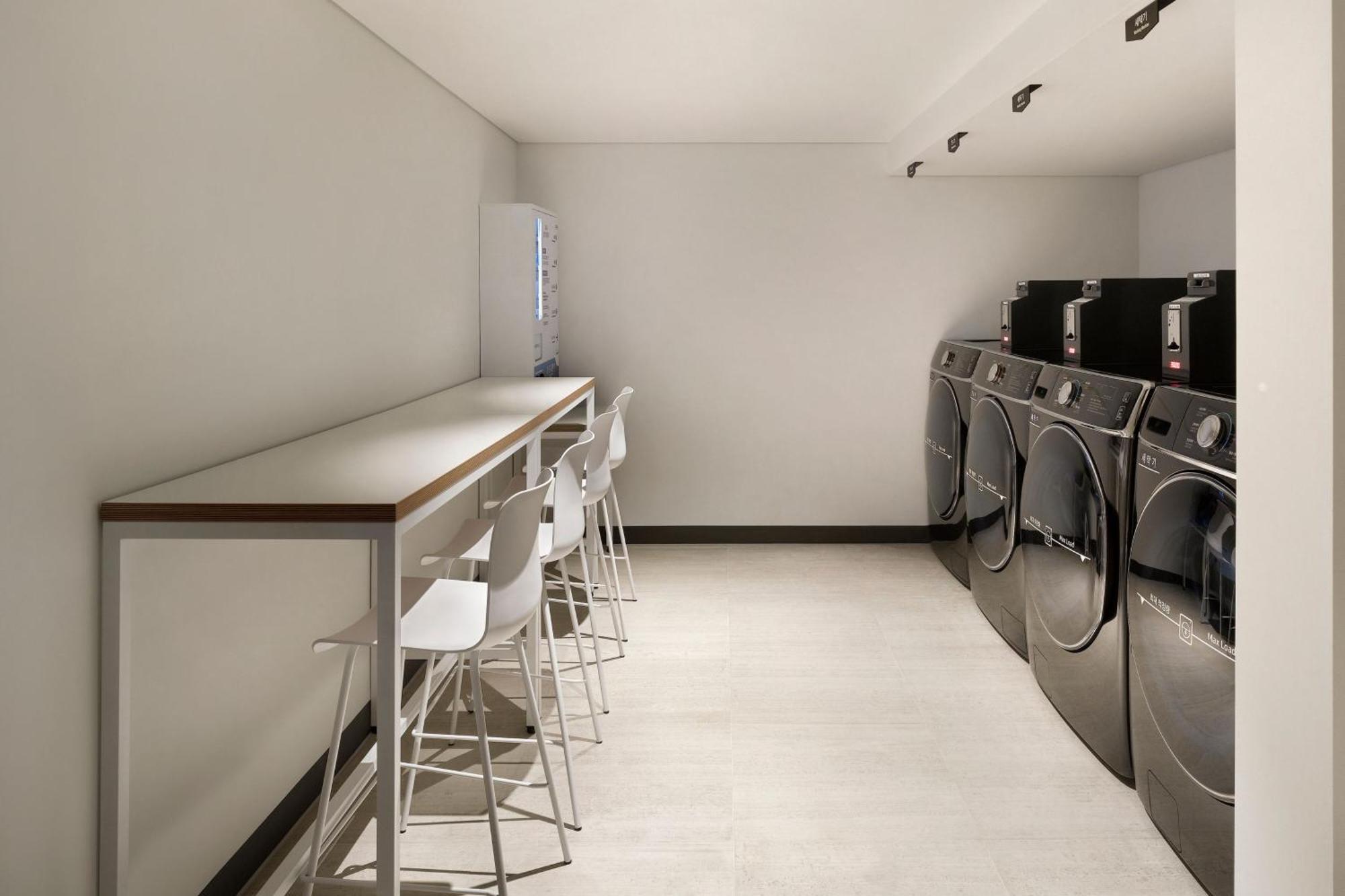 Four Points By Sheraton Suwon Exterior photo